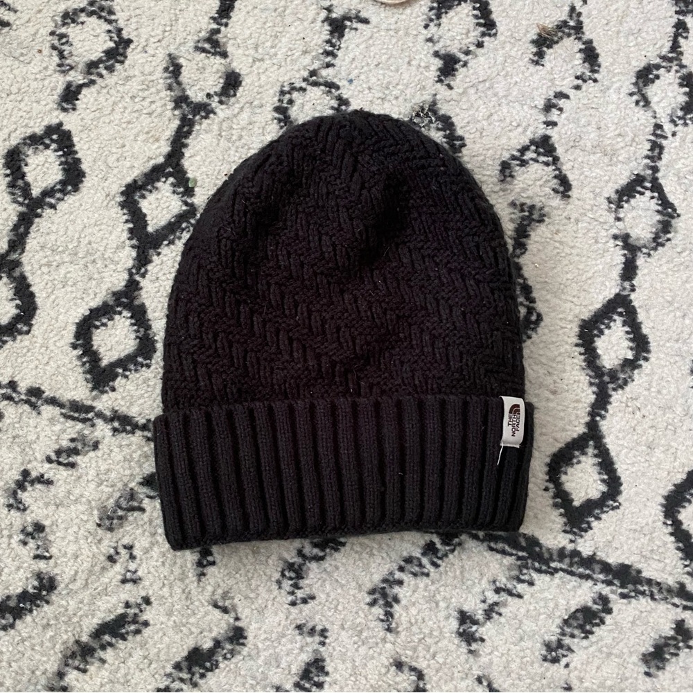 Women’s north face hat